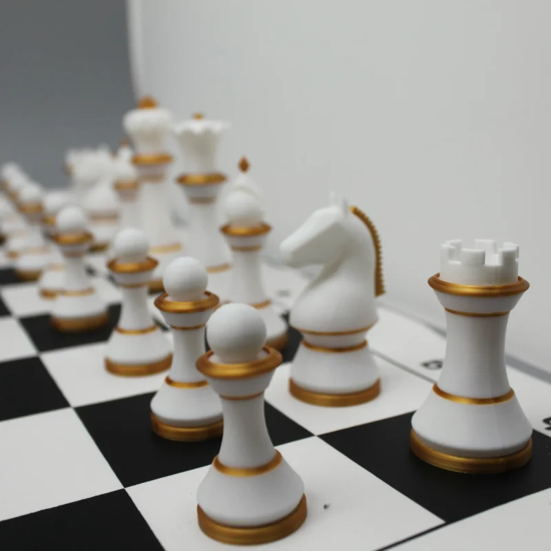 Supreme Gold Thread Collector’s Chess Set｜Classic Duel, Crowned with Craftsmanship